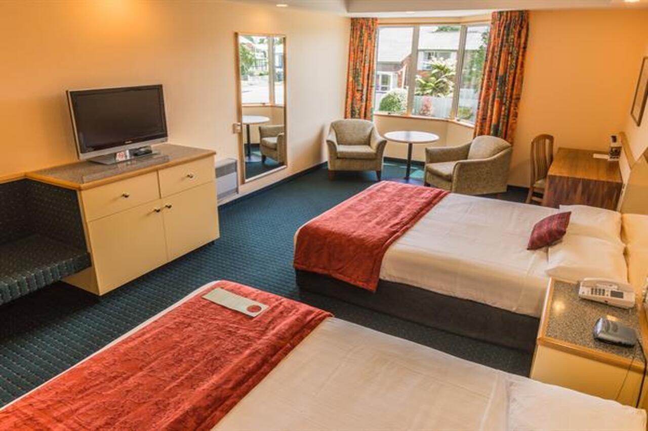 Distinction Luxmore Hotel Te Anau Kültér fotó