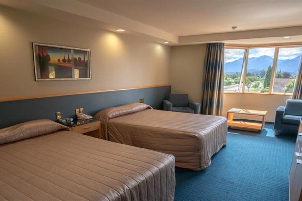 Distinction Luxmore Hotel Te Anau Kültér fotó