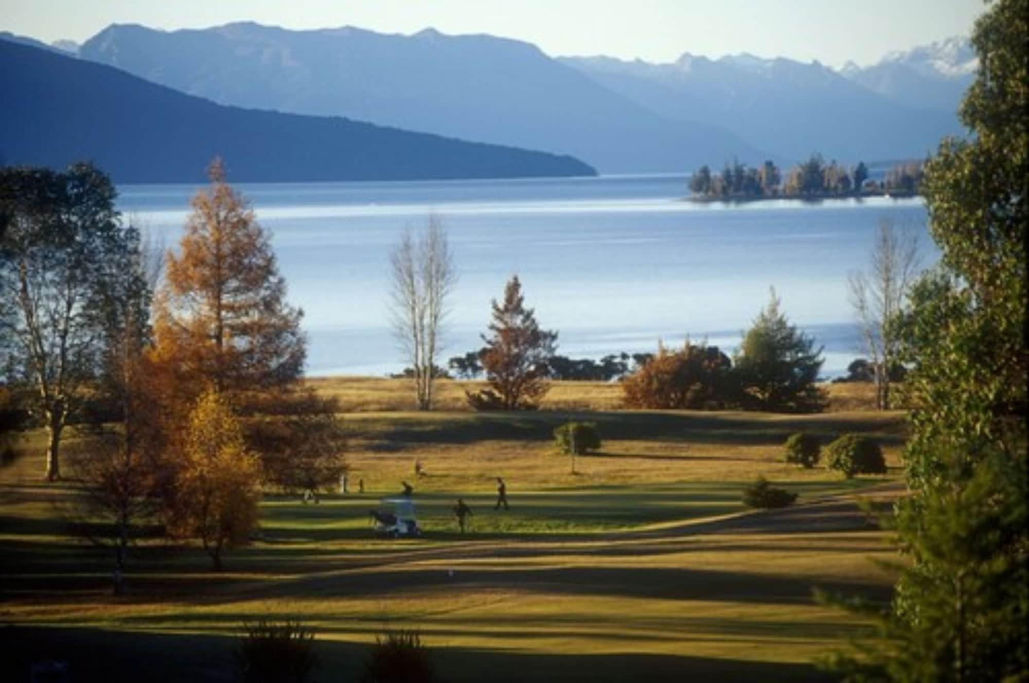 Distinction Luxmore Hotel Te Anau Kültér fotó