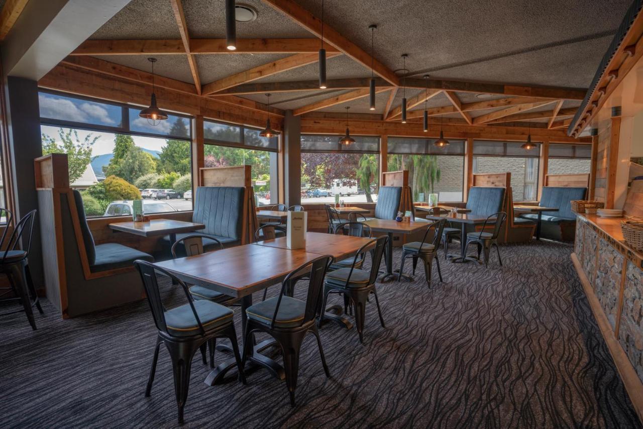 Distinction Luxmore Hotel Te Anau Kültér fotó