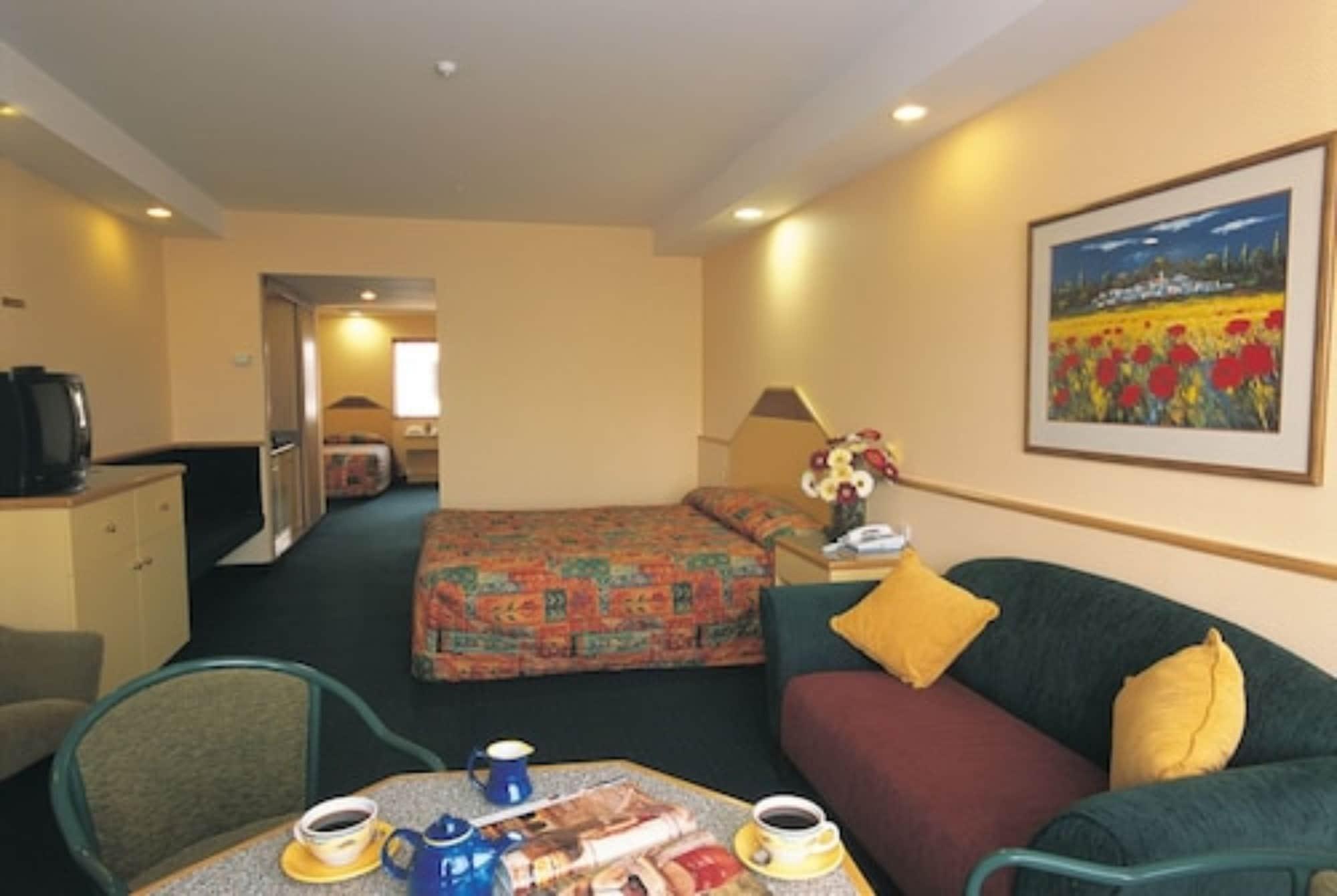 Distinction Luxmore Hotel Te Anau Kültér fotó
