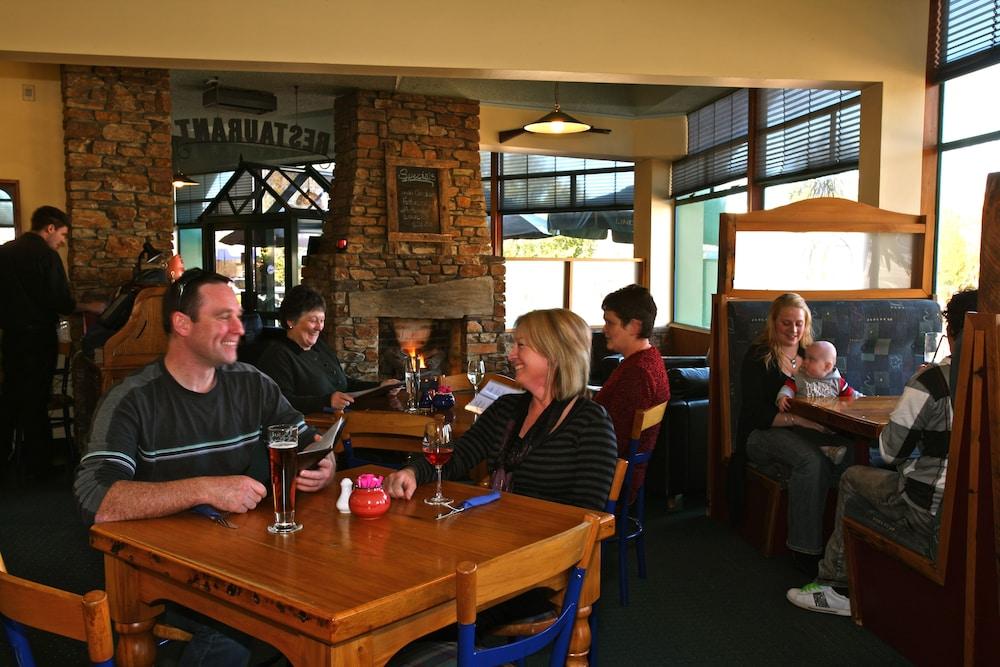 Distinction Luxmore Hotel Te Anau Kültér fotó