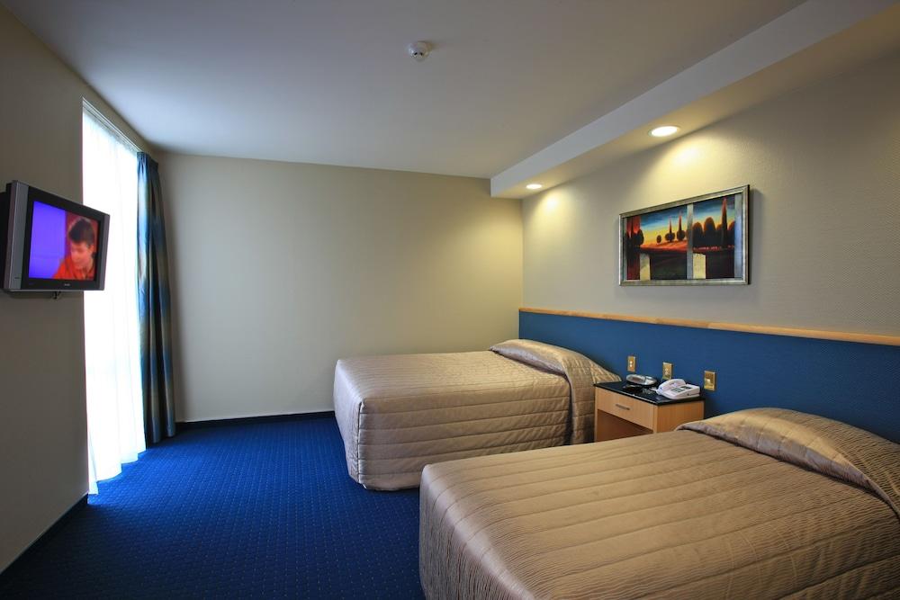 Distinction Luxmore Hotel Te Anau Kültér fotó