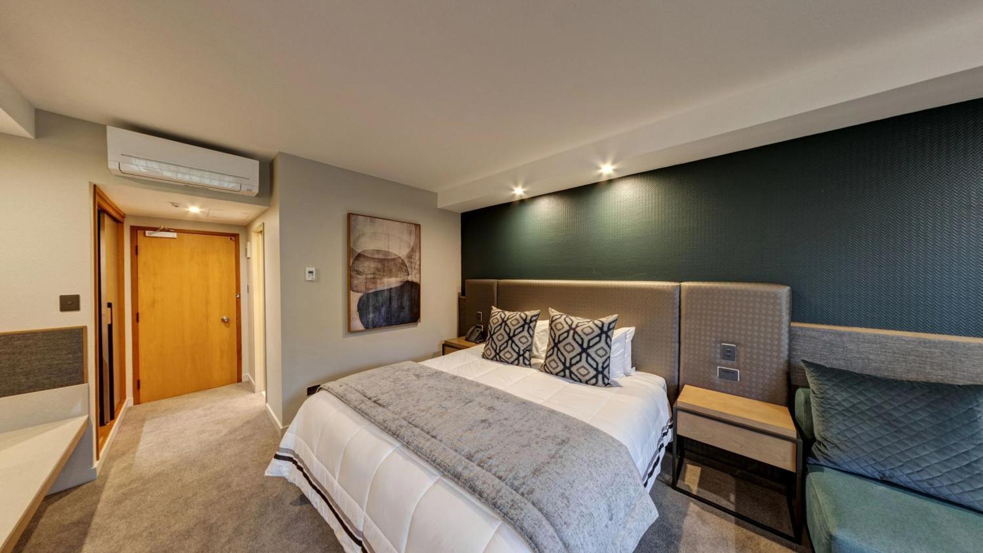 Distinction Luxmore Hotel Te Anau Kültér fotó